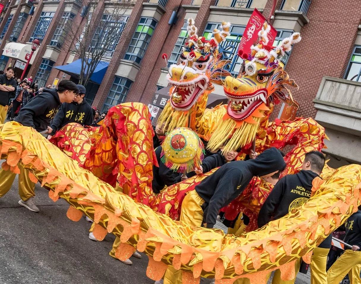 Hon Hsing Dragon Dance coordination and teamwork